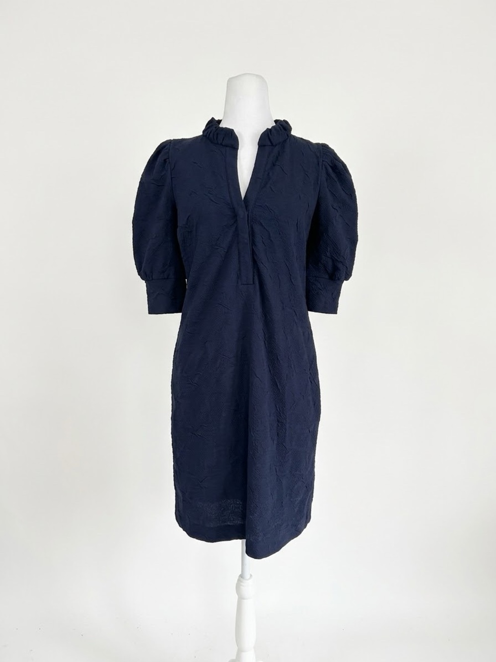 Lilly Pulitzer Elsey Dress M Medium Navy Blue Pucker Jacquard Puff Sleeve Knit